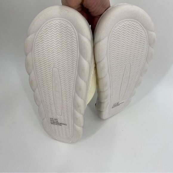 Women’s Cute Panda Kids Slippers - Black and Cream size 8 - Picture 4 of 4